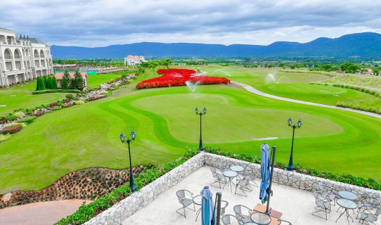 Cover Let's breathe in the fresh air at My Ozone Khao Yai with Maepranom!...