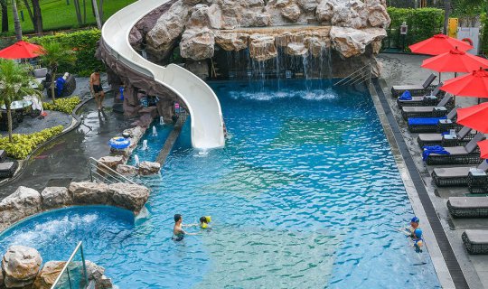 Cover ...Amari Residences Pattaya: New and Stylish on Pratumnak Hill, Patt...